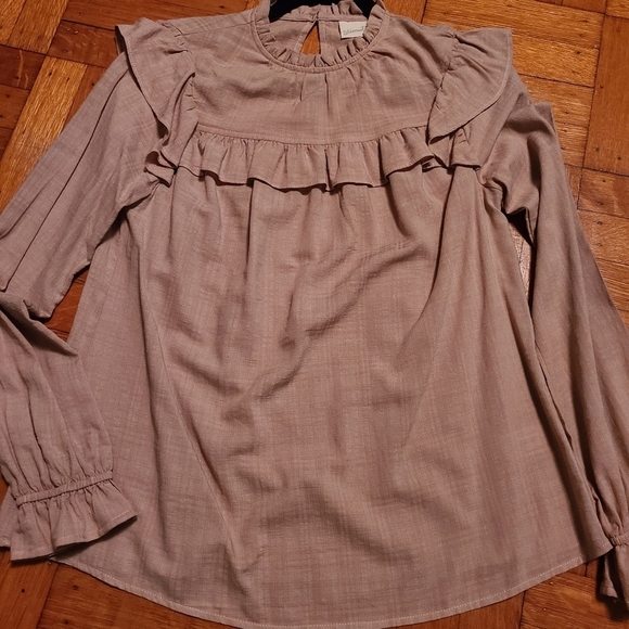 Universal Thread Tops - Long sleeve blouse top nwt